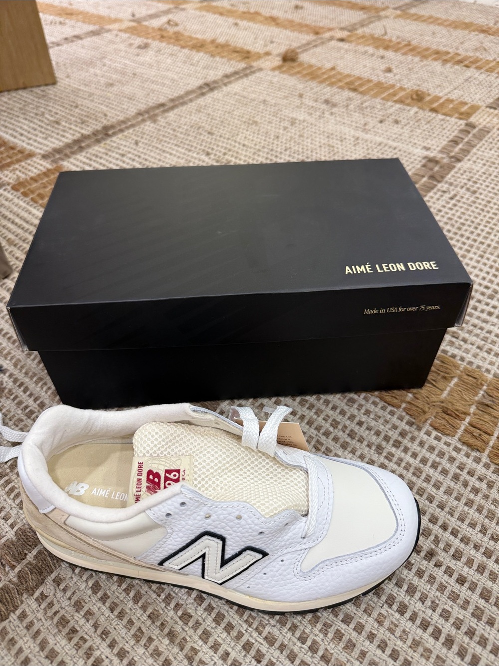 Amie Leon adore New Balance 996 sneakers